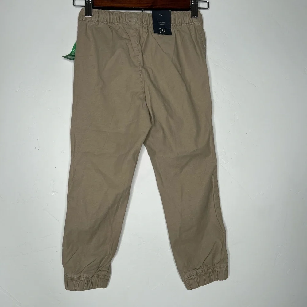 NWT GAP Kids Khaki Elastic Waist Jogger Pants Size Small 6/7 Preppy Neutral